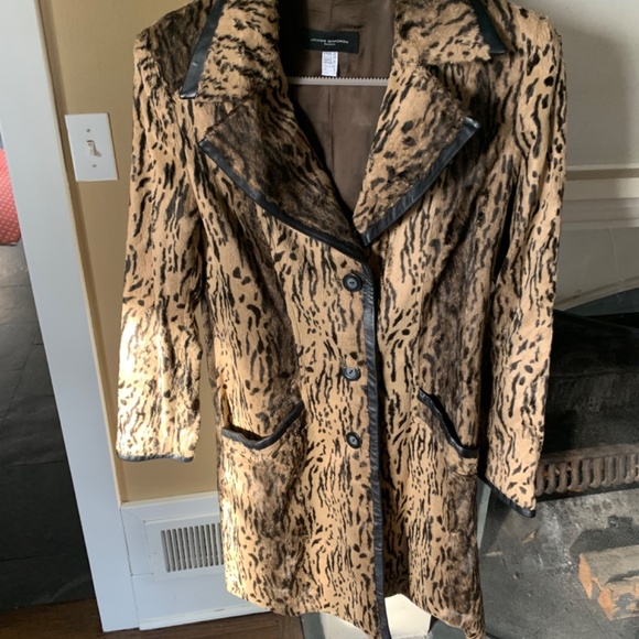Faux fur Leopard print trench style coat - Picture 11 of 14
